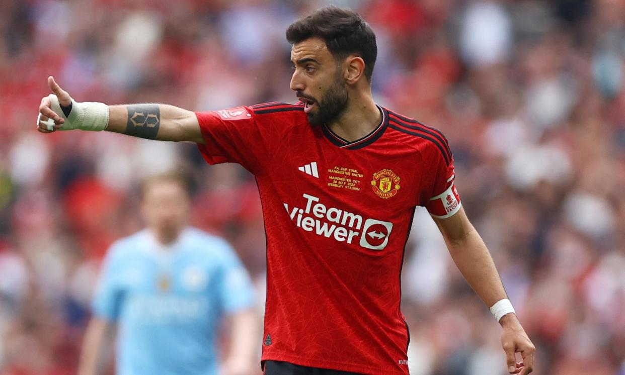 <span>Bruno Fernandes wants to join Casemiro and Marcus Rashford in Manchester United’s top earnings bracket.</span><span>Photograph: Hannah McKay/Reuters</span>