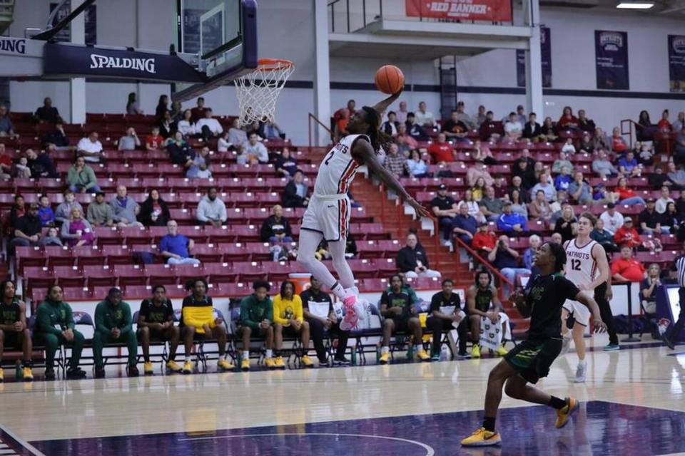 Anthony Johnson (2) came off the bench to lead Cumberlands to victory with 24 points in its first-round matchup with Philander Smith (Ark.) in Williamsburg on Friday.