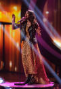 Amber Holcomb performs Kelly Clarkson's "A Moment Like This" on the Wednesday, March 13 episode of "American Idol."