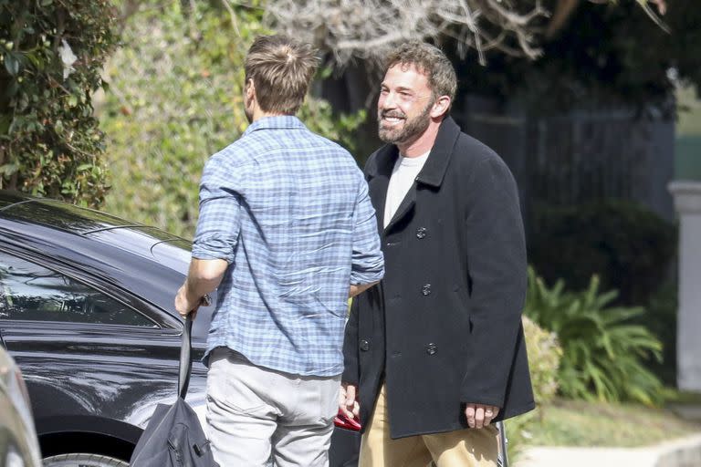 El llamativo encuentro callejero entre Ben Affleck y John Miller, el novio de su exesposa Jennifer Garner