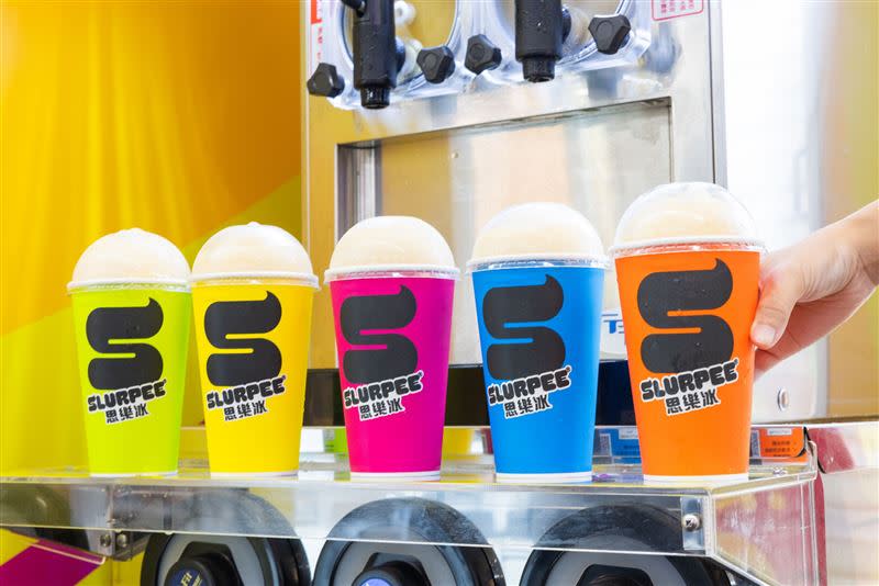 思樂冰推出全新LOGO品牌系列杯款。（圖／品牌業者提供）