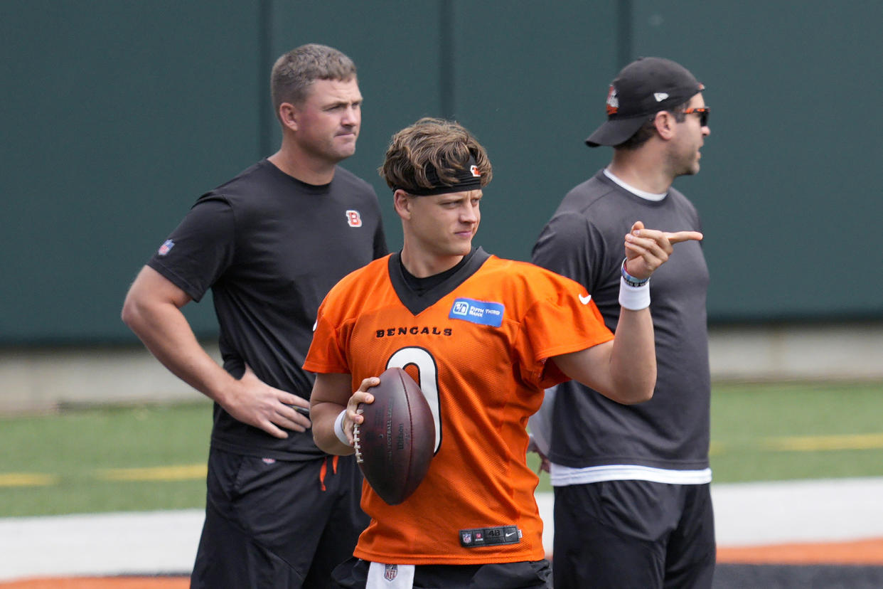 Cincinnati Bengals quarterback Joe Burrow (9) is the betting favorite to win NFL MVP. (AP Photo/Jeff Dean, File)