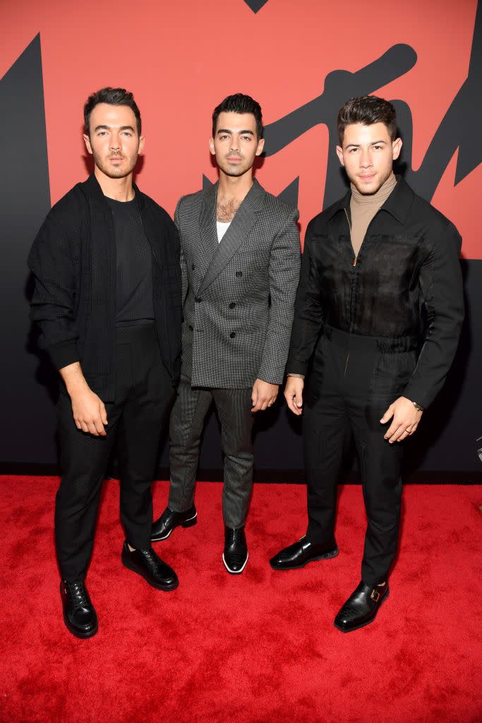 (L-R) Kevin Jonas, Joe Jonas, and Nick Jonas