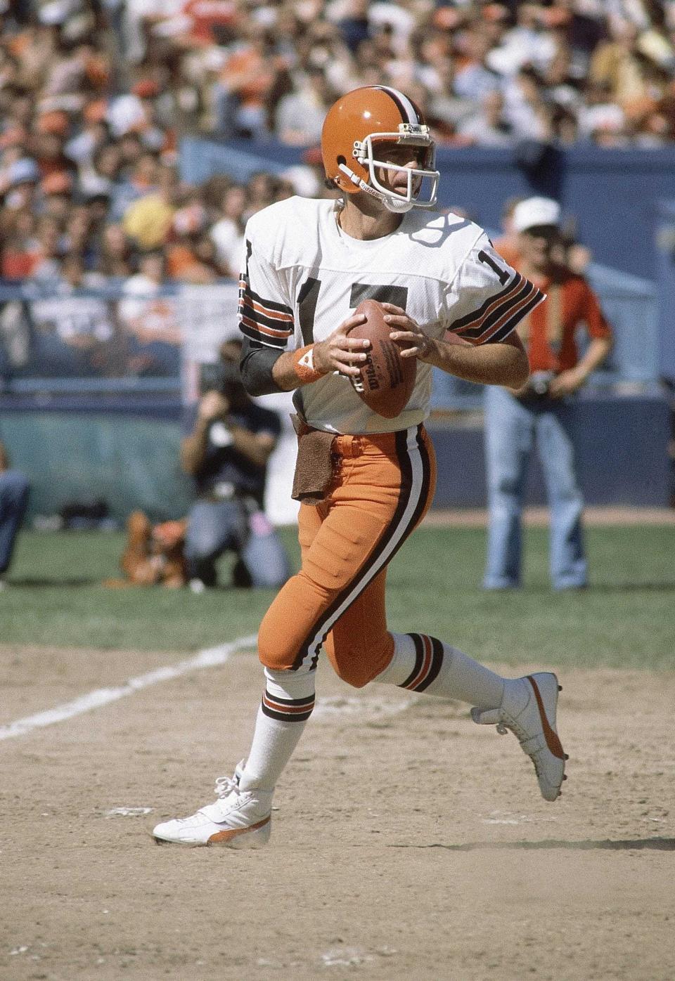 Cleveland Browns quarterback Brian Sipe is shown in a 1981 photo.