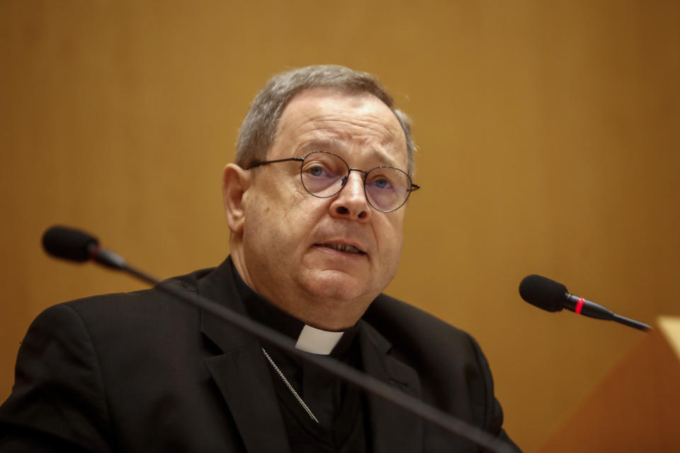 Monsignor Georg Baetzing, head of the German Bishops' Conference, attends a press conference at the end of a 6-day visit of German bishops to the Vatican, including an audience with Pope Francis, in Rome, Saturday, Nov. 19, 2022. Top Vatican cardinals tried to put the brakes on the German Catholic Church's controversial reform process Friday, fearing proposals concerning gays, women and sexual morals will split the church and insisting they would be better debated later. (AP Photo/Riccardo De Luca)