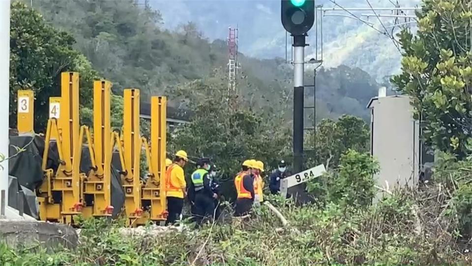 台鐵維修車撞自家人 三大疑點待釐清