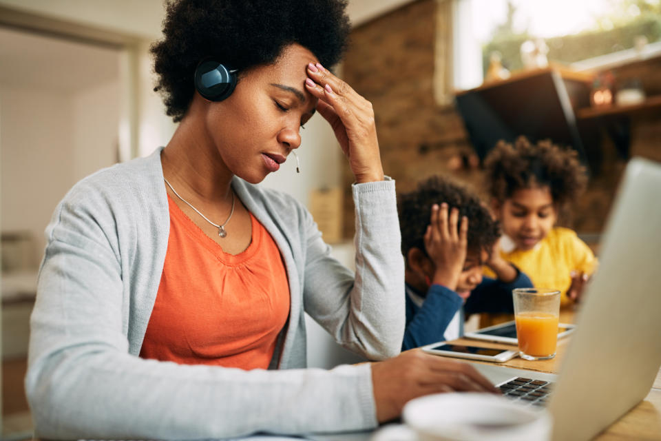 Jewelry designer Kendra Scott says seeing the strain mothers have been under during the pandemic inspired her to launch a $2,000 fund for 50 women. (Photo: Getty Creative stock photo)