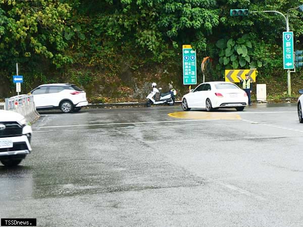 台九線下清水橋鋼便橋搶通完成，橋梁復建預估今年年底完成。至於台九線蘇花路廊蘇澳至和仁路段，恢復正常通行。（記者董秀雲攝）