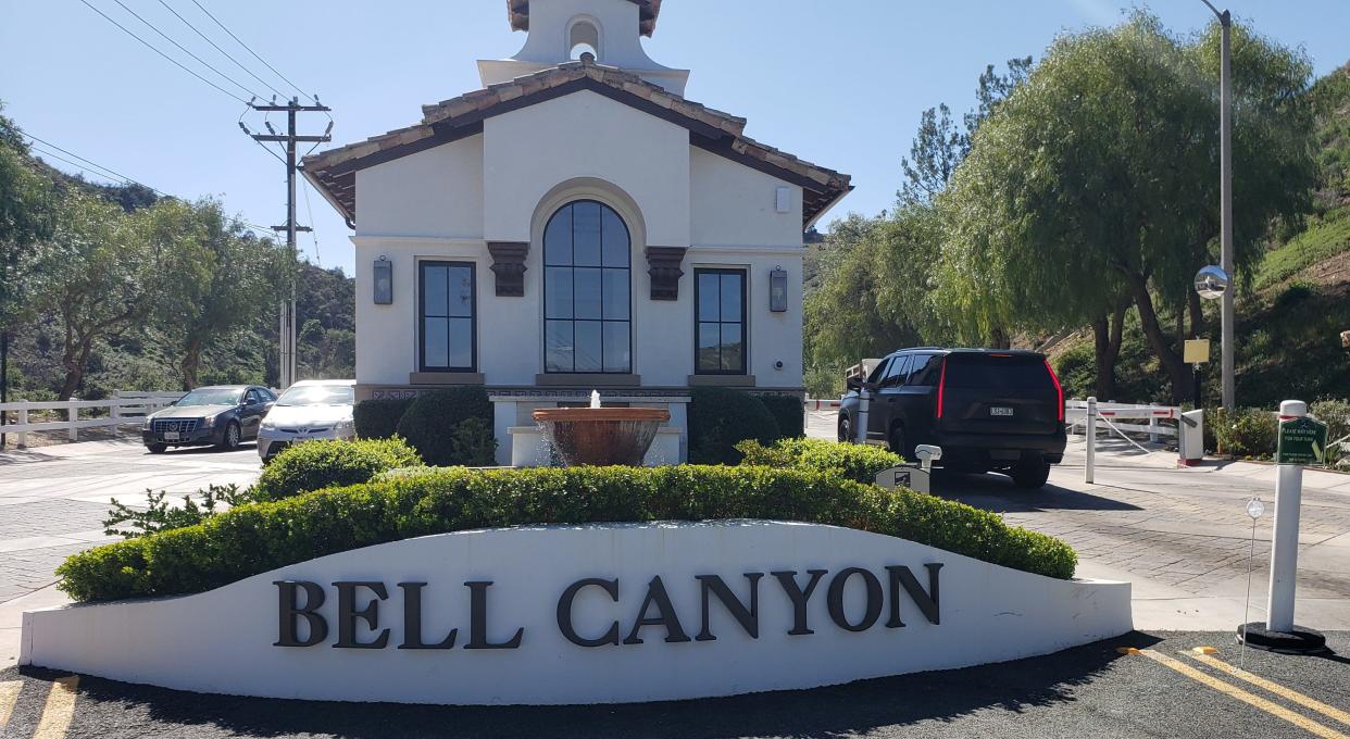 Entrance gate to the Bell Canyon community.