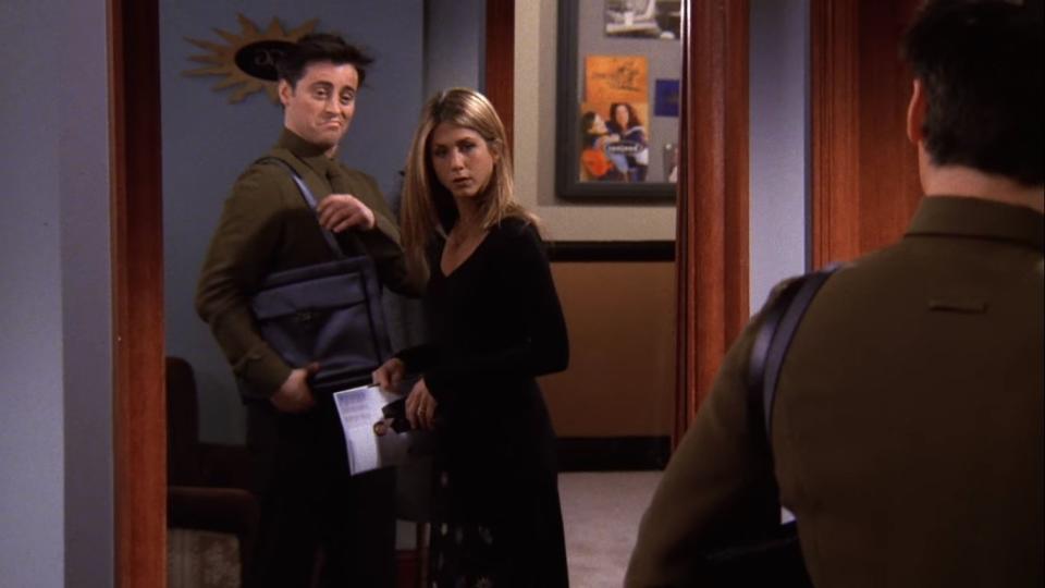 “The One With Joey’s Bag” (Season 5, Episode 13)