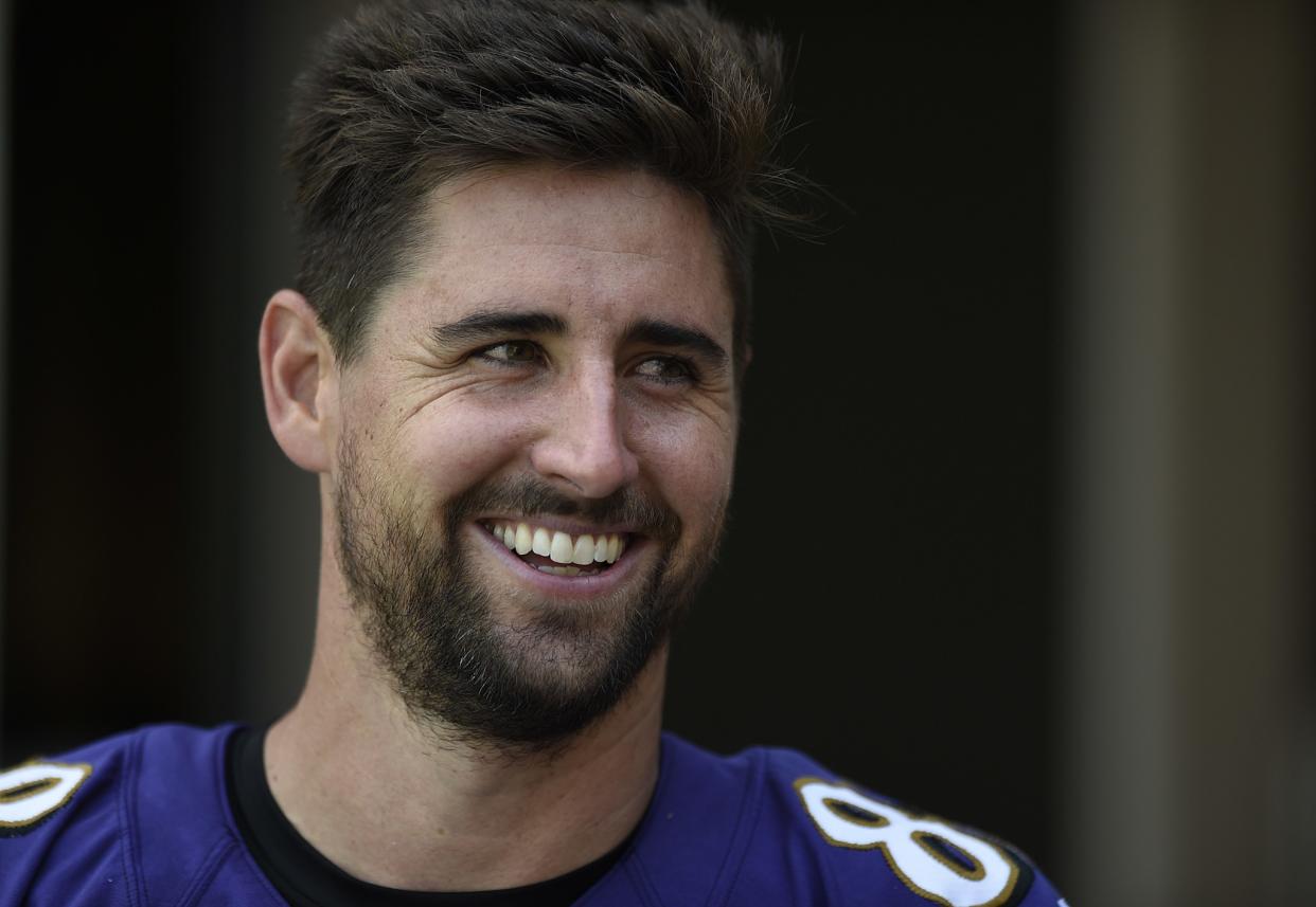 The Baltimore Ravens said that tight end Dennis Pitta suffered yet another hip injury that could be career-threatening. (AP)