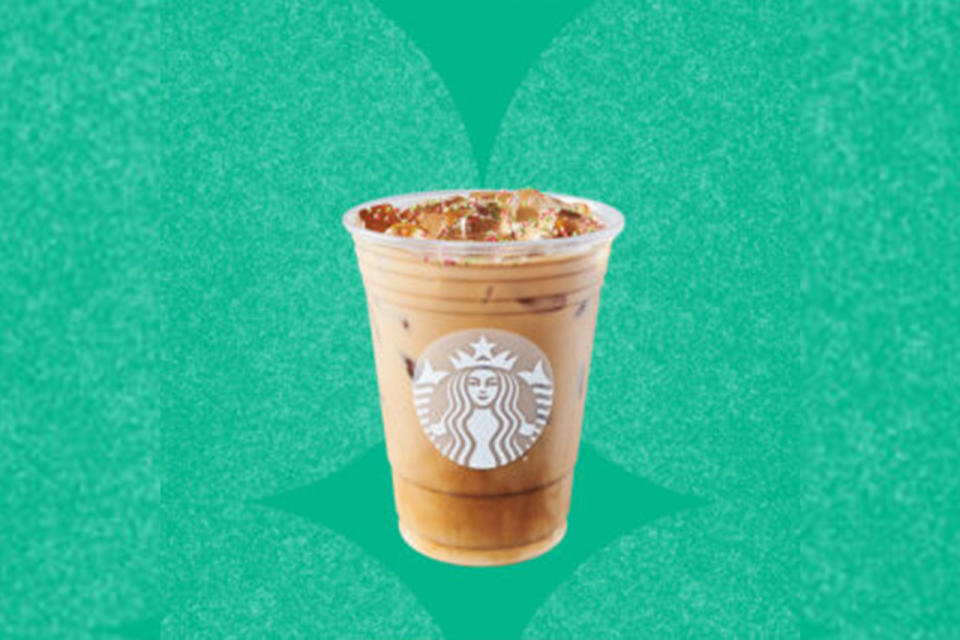 starbucks holiday christmas drinks coffee cream gingerbread