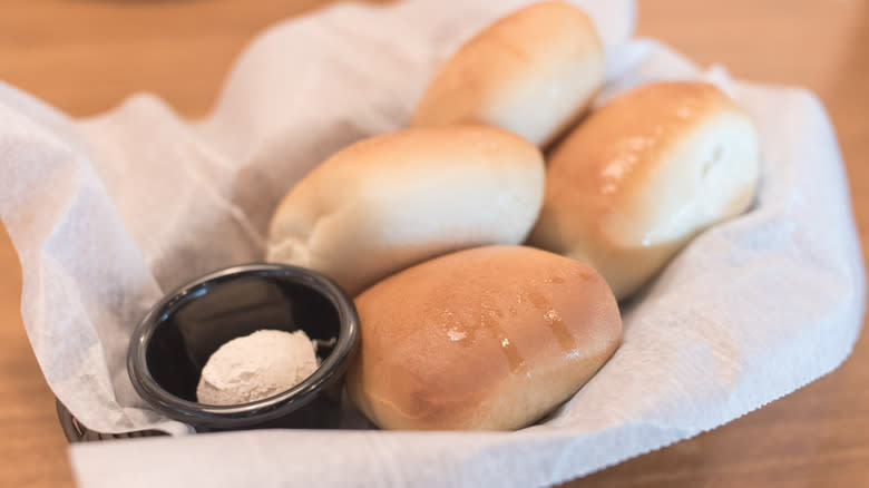 Texas Roadhouse rolls