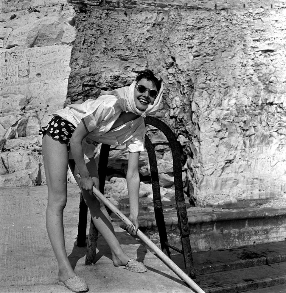 Audrey Hepburn, 1951