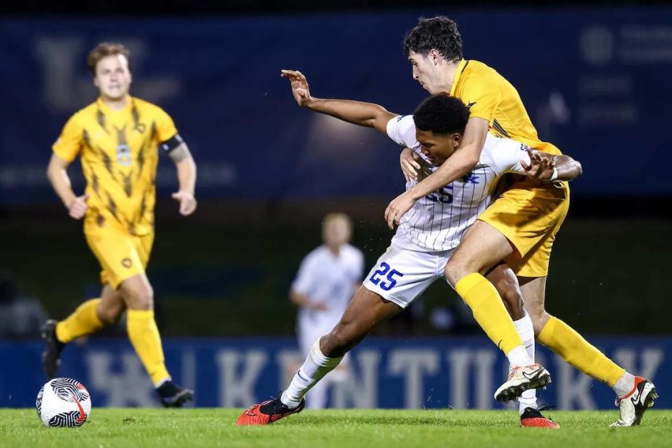 Kentucky freshman Isaiah Chisholm battled against second-ranked West Virginia during the Wildcats’ 1-0 victory in Lexington on Friday night.