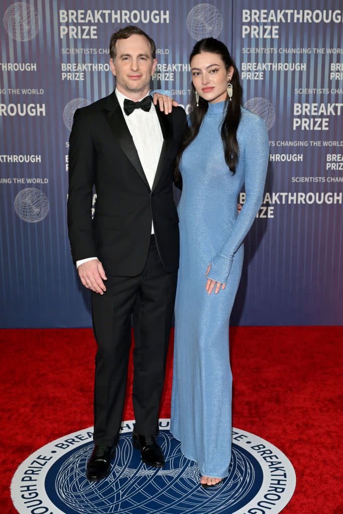 stars of hollywood honor stars of science 10th breakthrough prize ceremony red carpet