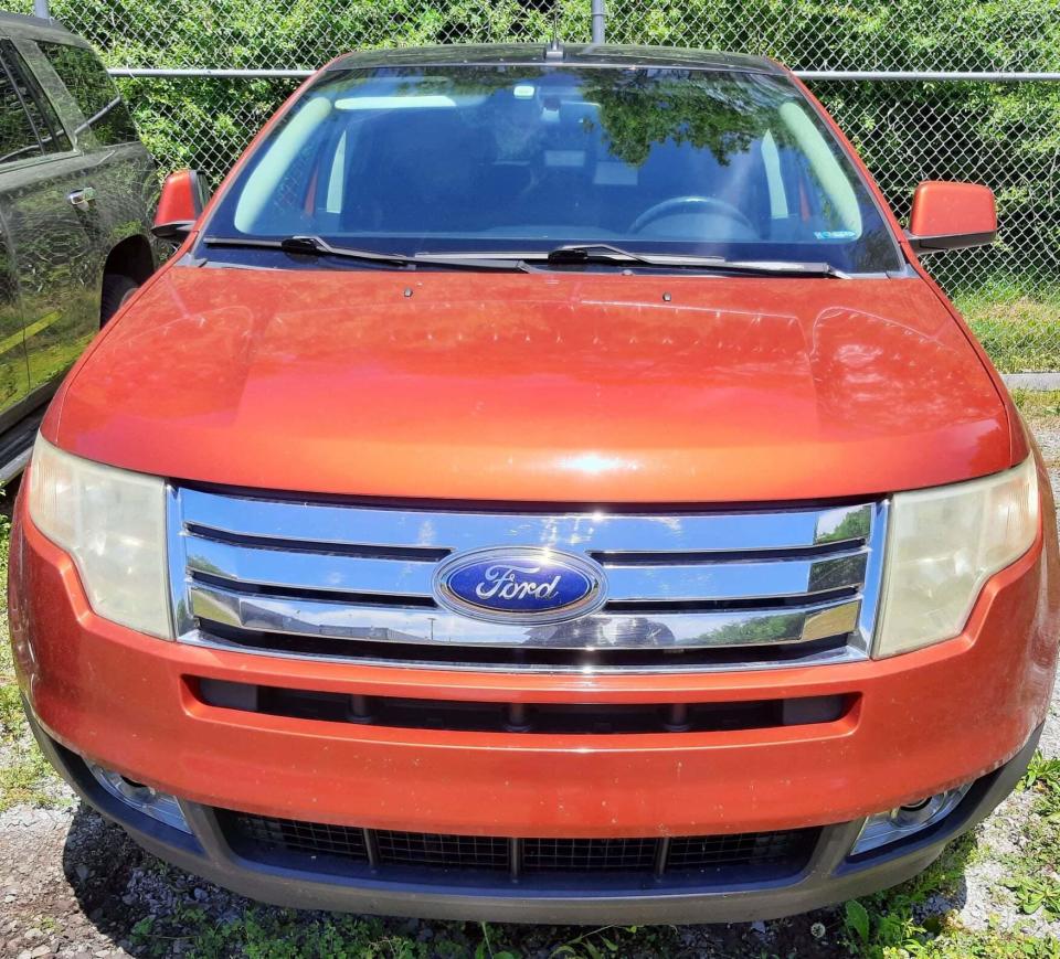 The car authorities located abandoned in Tennessee. They believe it was the car a missing inmate and a jail official used. / Credit: Williamson Count Sheriff's Office