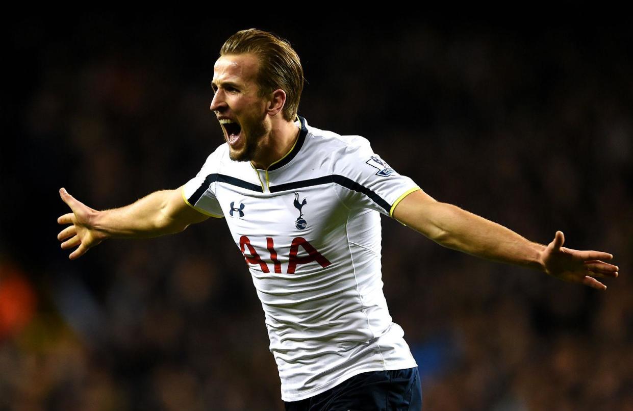 <p>Tottenham celebrate scoring</p>