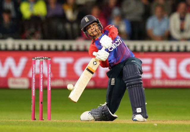 Sophia Dunkley scored the match-winning boundary for England 