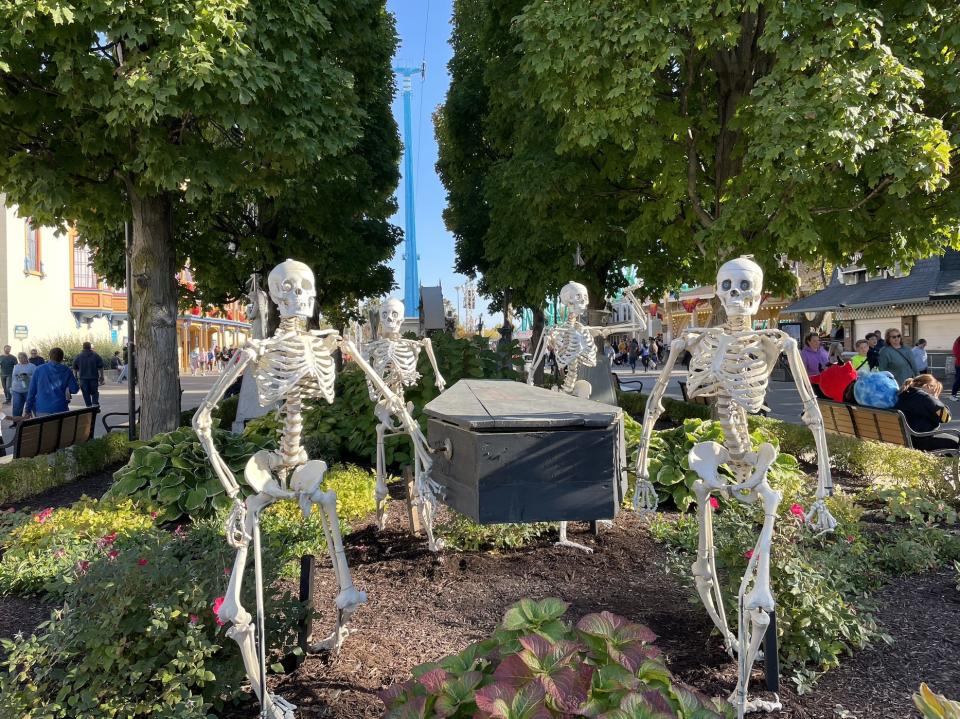 skeletons at cedar point