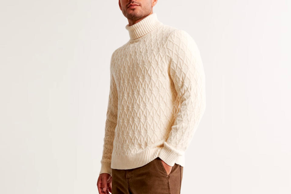 Abercrombie & Fitch Turtleneck Sweater