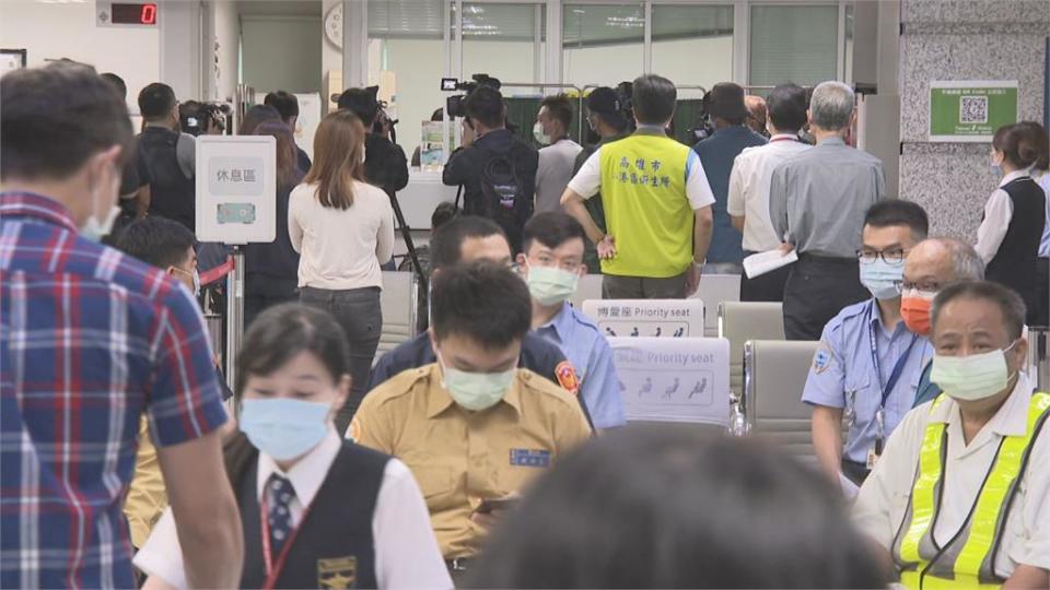 高雄小港機場設疫苗站　 首日報名接種只有80人