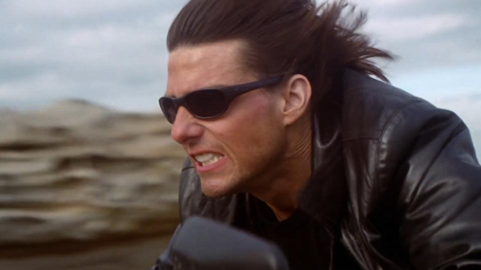 Mission: Impossible 2 (2000)