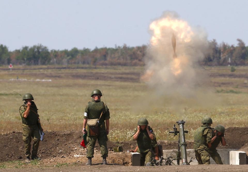 Russia 2S12 mortar artillery