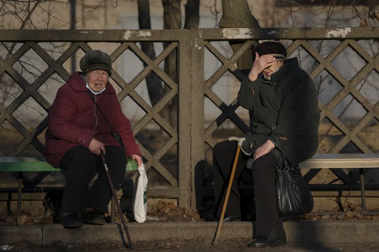 Rusia busca apoderarse de una ciudad clave en la región del Donbás.(AP Photo/Vadim Ghirda)