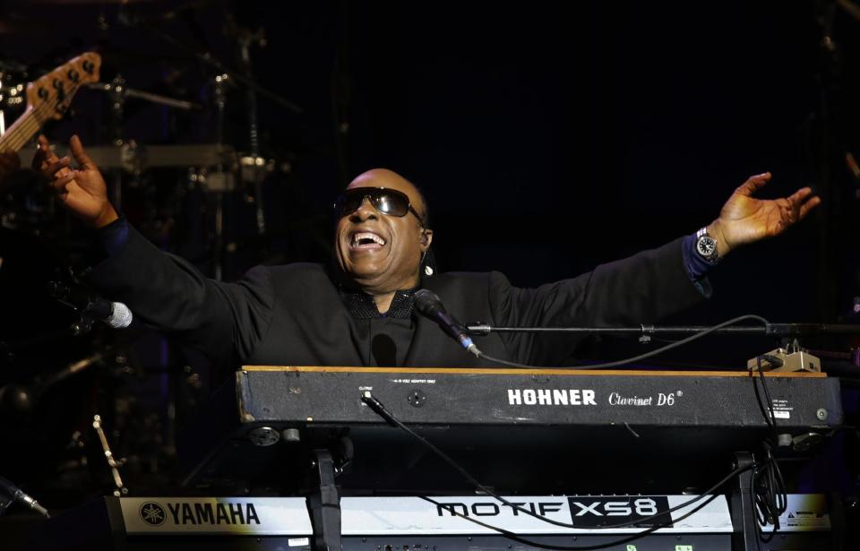 Singer Stevie Wonder performs during the Inaugural Ball at the 57th Presidential Inauguration in Washington, Monday, Jan. 21, 2013. (AP Photo/Paul Sancya)