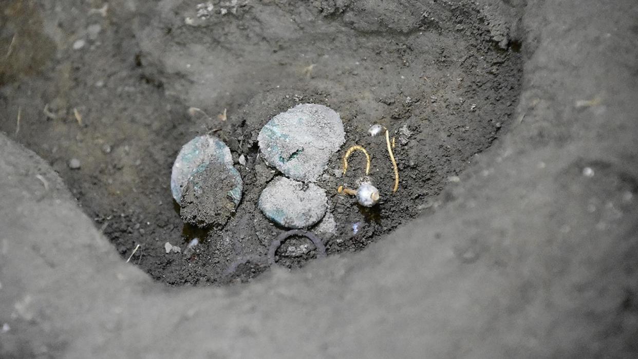 PHOTO: Archeologists discovered the remains of a man and a woman during the recent excavations of Region IX, Insula 10 in Pompeii along with small cache of treasure with gold, silver and bronze coins, and some jewelry. (Archaeological Park of Pompeii)