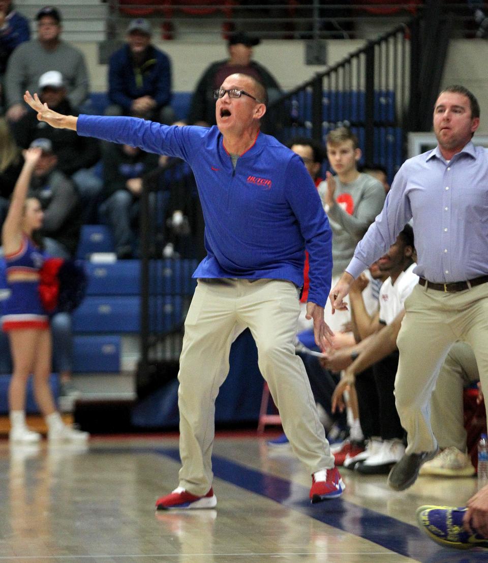 Hutchinson's head men's basketball coach Tommy DeSalme encourages his players during a game last season against Coffeyville at the Sports Arena. Coffeyville defeated Hutchinson 86-71.