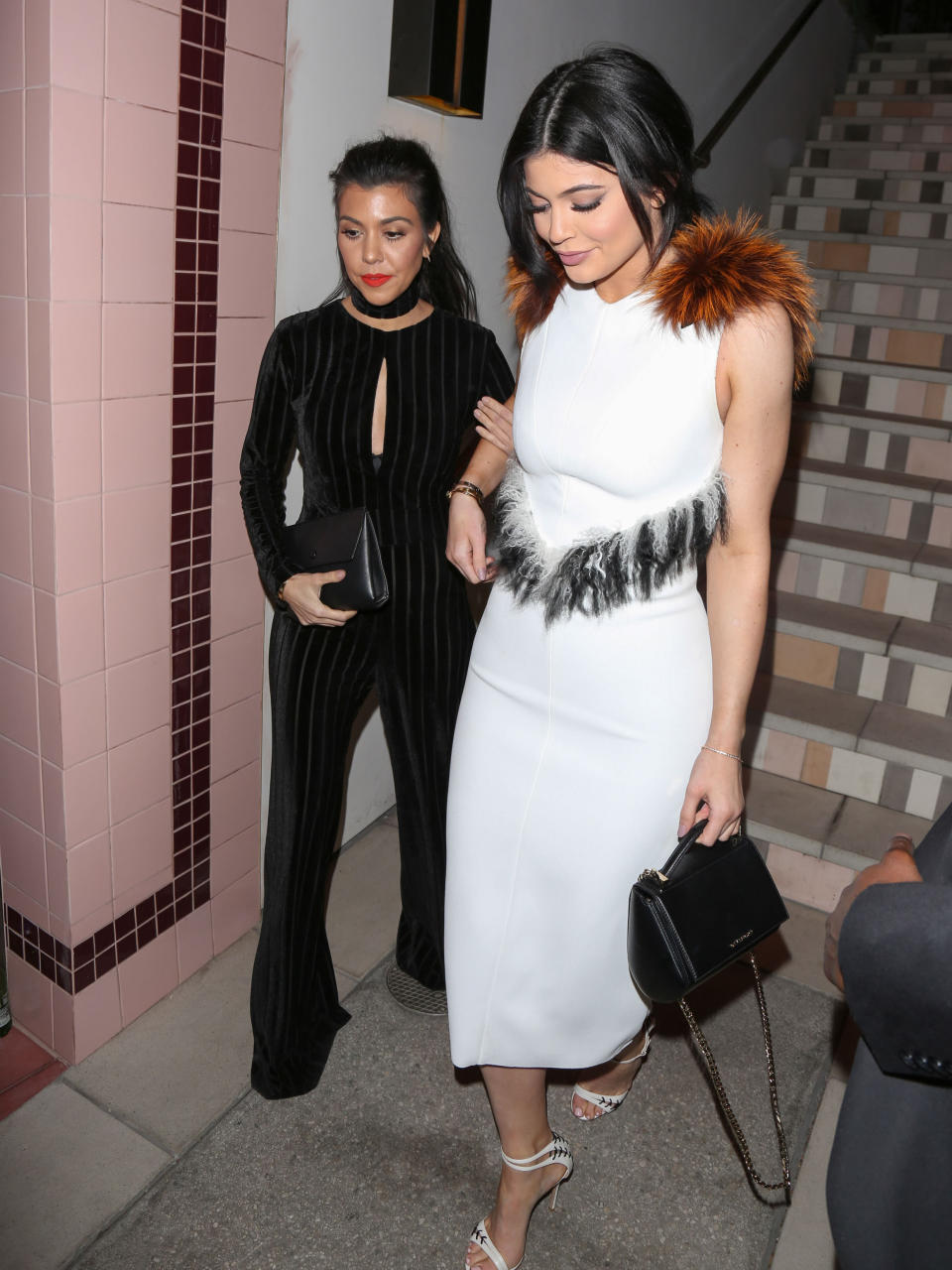 Kourtney Kardashian and Kylie Jenner are seen on Feb.&nbsp;4, 2016 in Los Angeles, California.&nbsp;