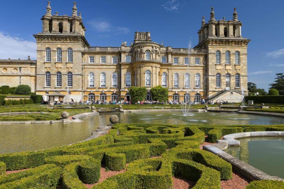 Blenheim Palace (Shutterstock / Fulcanelli)