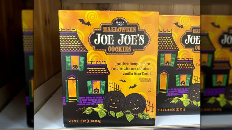 Halloween Joe Joe's Cookies box