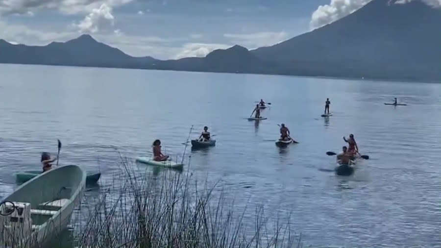 La última grabación de video conocida de Nancy Ng y su grupo de gira antes de desaparecer durante un retiro de yoga en Guatemala el 19 de octubre de 2023.