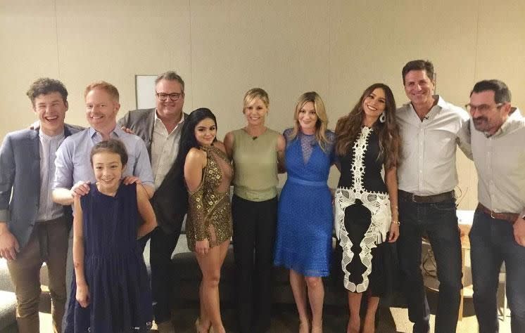 Ariel posed with her <i>Modern Family</i> co-stars. Source: Instagram