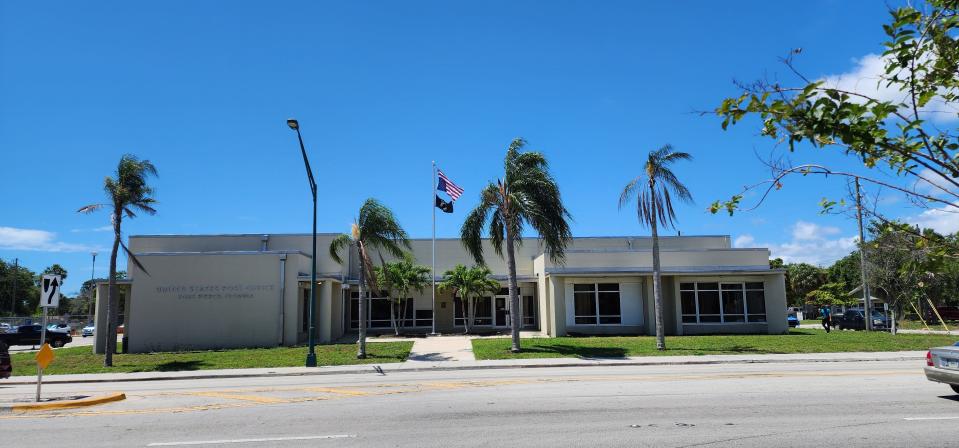 A flag at the United States Post Office on Orange Avenue in Fort Pierce flew upside down Wednesday, May 22, 2024, days after U.S. Supreme Court Justice Samuel Alito faced criticism for pictures of his home with the same sight, a symbol used by some who deny the 2020 presidential election results.