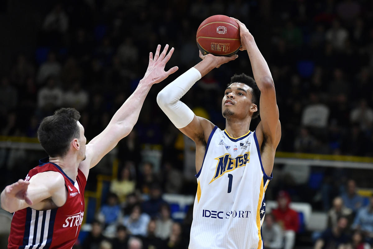 Victor Wimpanyama, faworyt do pierwszego miejsca w klasyfikacji generalnej, oficjalnie ogłasza Draft NBA 2023