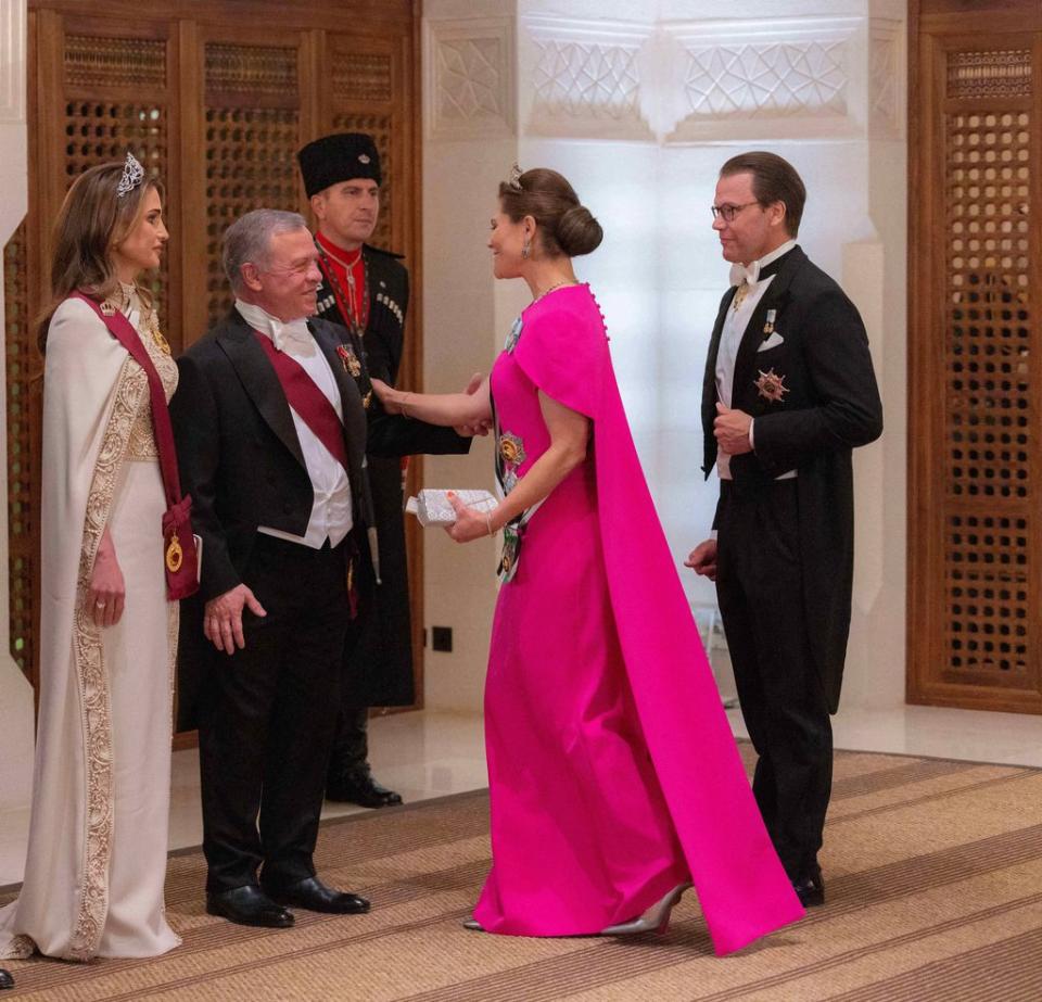 Victoria de Suecia, look de gala con vestido y tiara