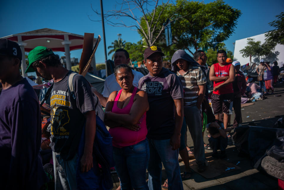 Fox News host Shepard Smith told viewers on Oct. 23 that migrants in Mexico heading for the U.S. are not &ldquo;coming to get anyone.&rdquo; (Photo: Bloomberg via Getty Images)