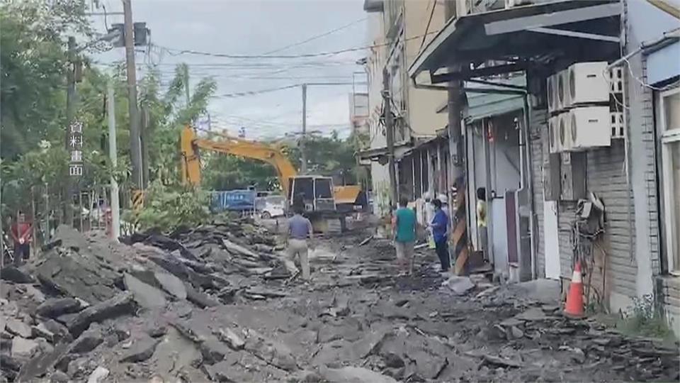 東港私地被列都市計畫用地　40多年沒徵收...地主怒刨路