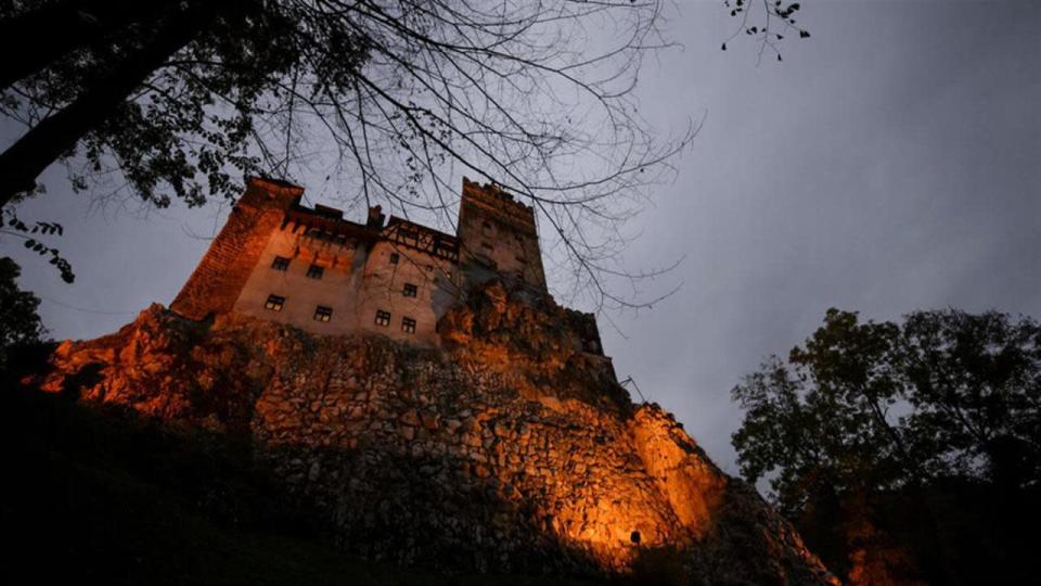 Atentos. Si quieres pasar la noche del 31 de octubre en el Castillo de Bran, hay tiempo para participar hasta el 26 de octubre.