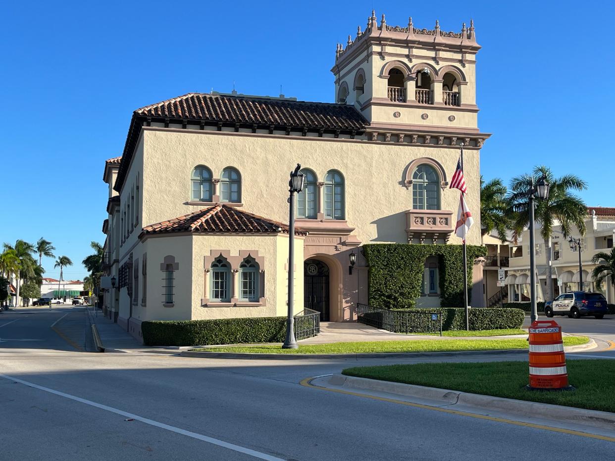 Palm Beach officials unveiled a draft of the town's 2024 Comprehensive Plan at the Oct. 17 Planning and Zoning meeting.