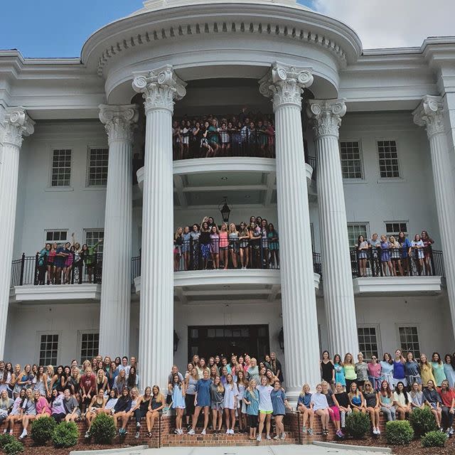 sorority houses at ole miss