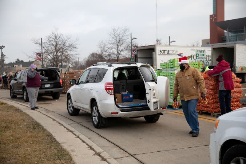 FILE PHOTO: Forgotten Harvest food bank distributes goods ahead of Christmas in Michigan