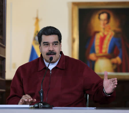 Venezuela's President Nicolas Maduro speaks during a meeting with ministers at Miraflores Palace in Caracas, Venezuela September 24, 2018. Miraflores Palace/Handout via REUTERS