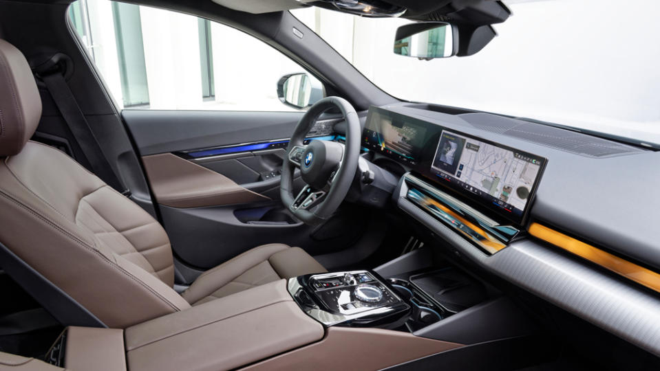 The interior of the 2024 BMW i5 eDrive40.