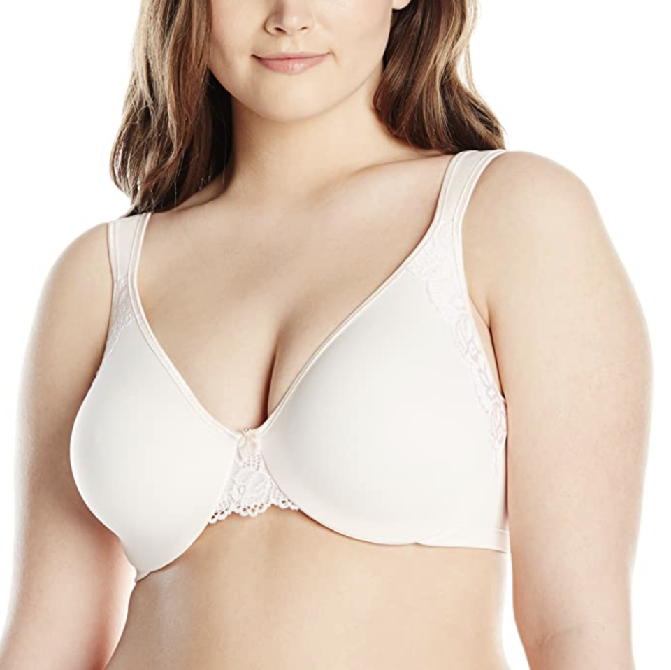 Wonderbra Plus Style No Poke Underwire Bra (Photo via Amazon)