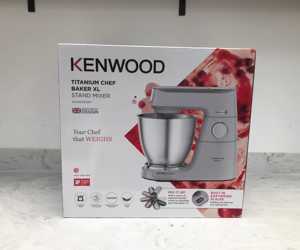 Kenwood Chef XL Titanium Stand Mixer  box